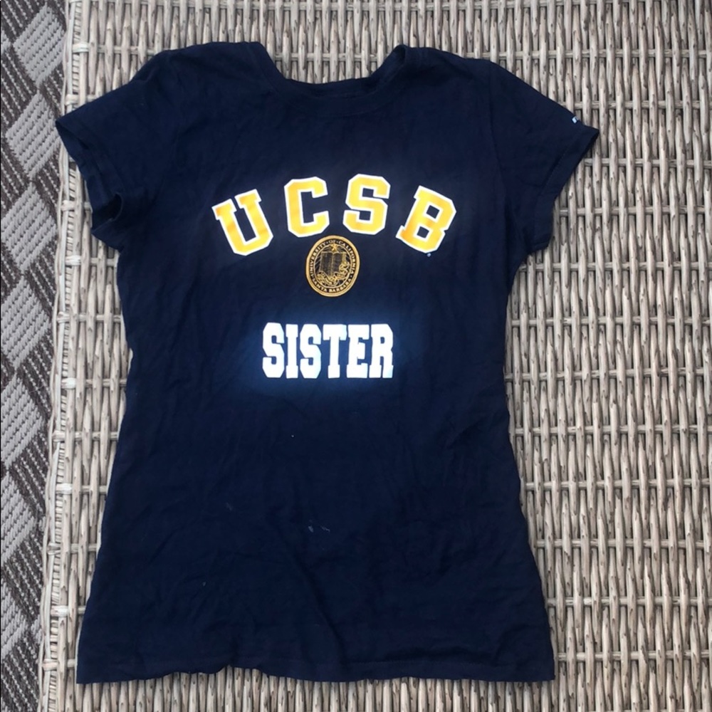“ UCSB Sister ” T-shirt